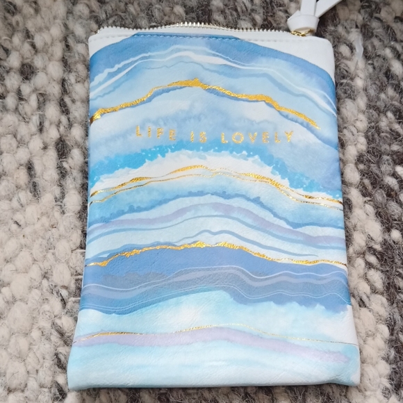 Paper& source cosmetic case - Picture 1 of 7